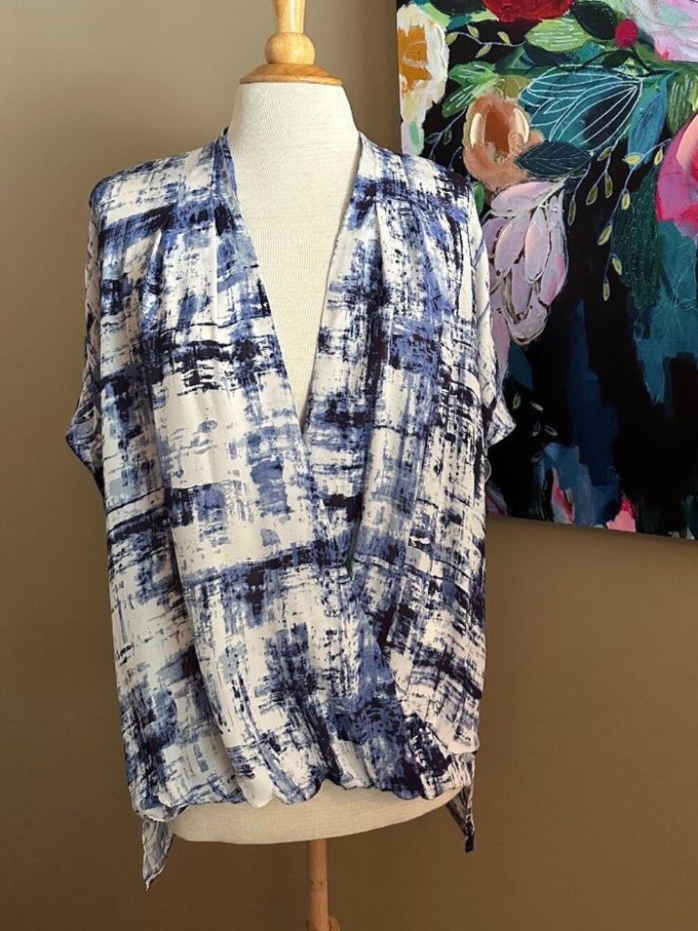 Classiques Entier 100% Silk Blouse L Blue Abstract Draped Dolman Nordstrom